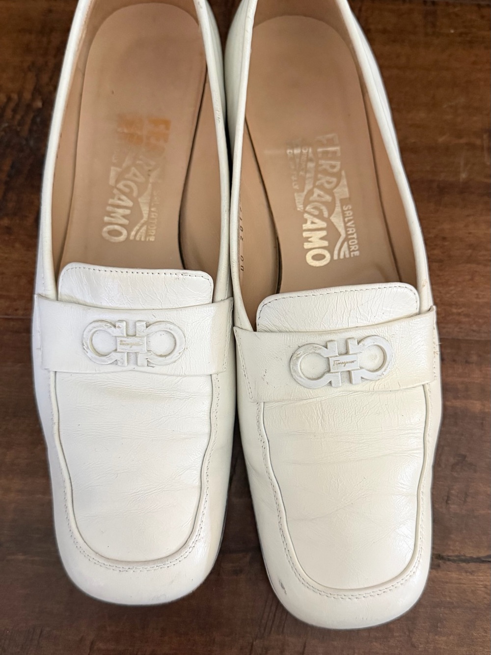 Salvatore Ferragamo White Leather Gancio Bit Loafers